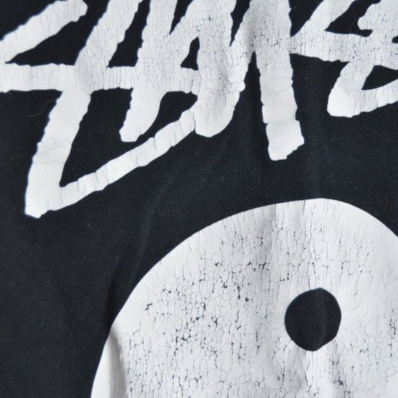 Stüssy Black Crewneck with Yin-Yang Print – Vintage, Size M, Cracked - Picture 3 of 3